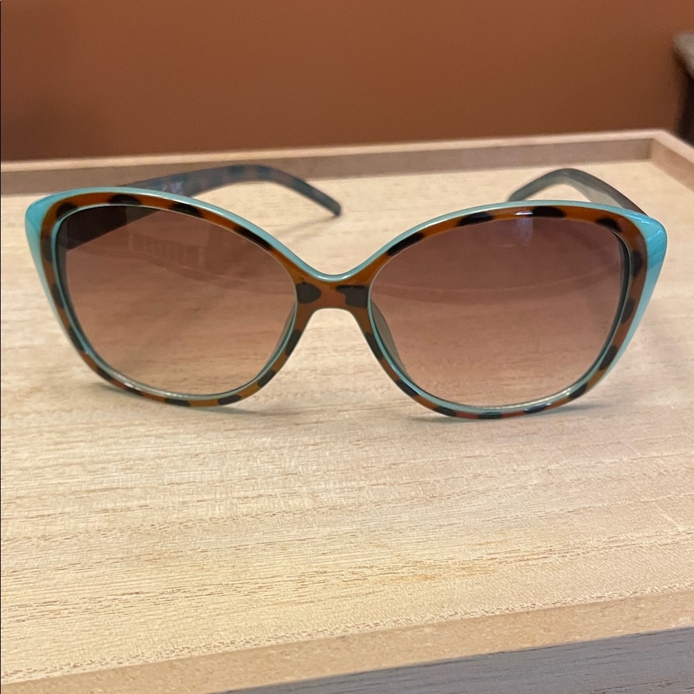 Jessica Simpson Sunglasses